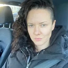 Megan Logan, Heel Quik